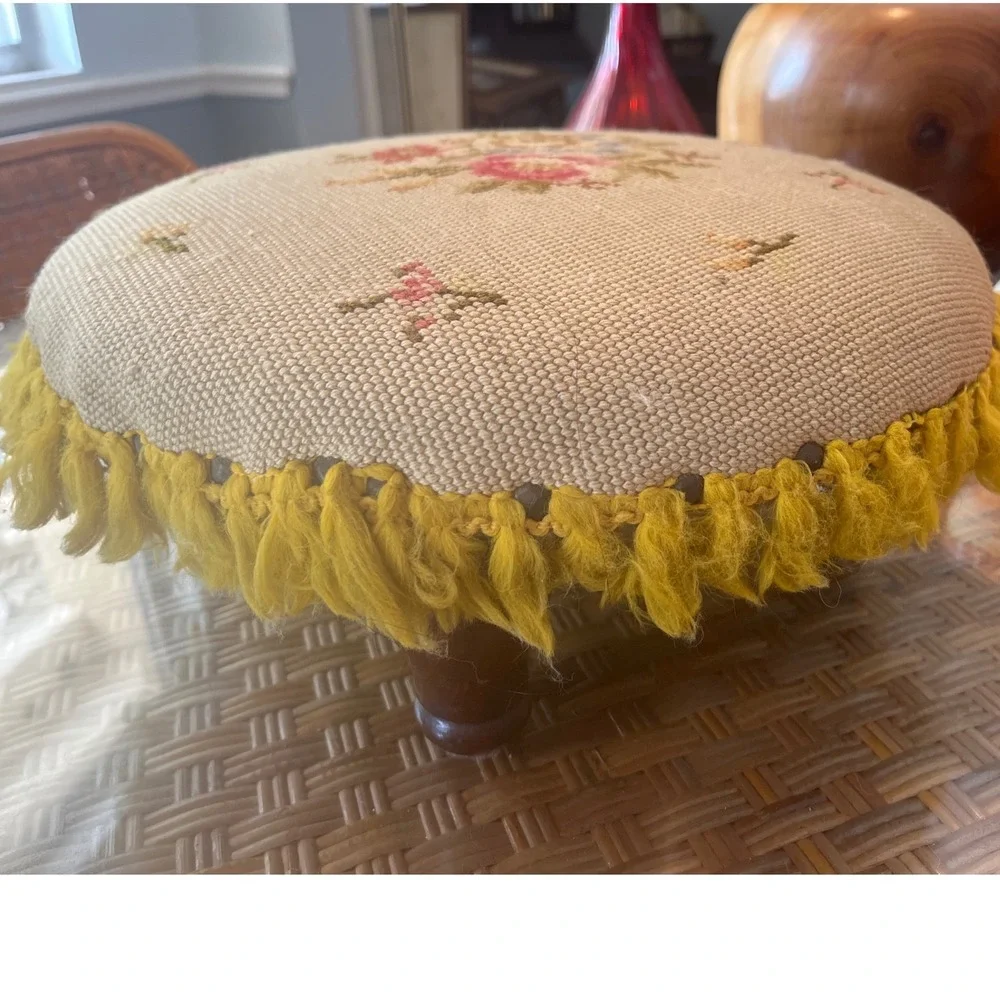 Antique Round Tan Floral Tapestry‎ Needlepoint wood Footstool Stool